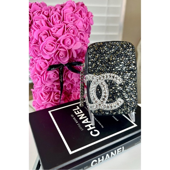 Chanel CC Logo Strassed Belt bag/Crossbody Bag - Picture 2 of 9